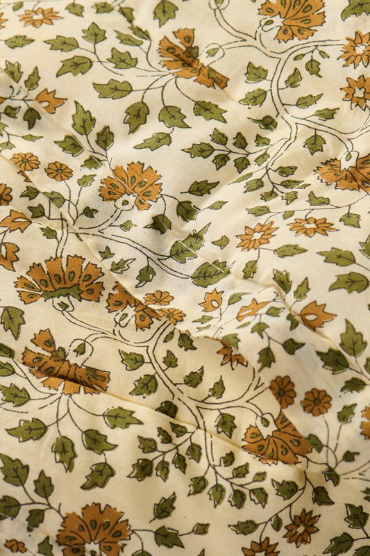 Dessus de lit fleuris